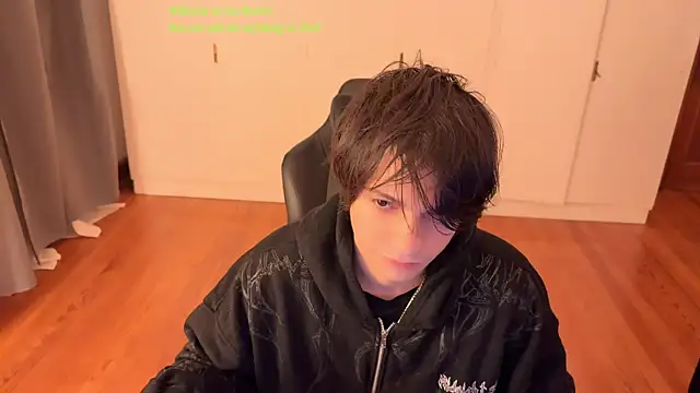 SasukeUhchiaa online show from July 18, 2026, 3:15 am