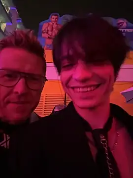 SasukeUhchiaa online show from April 24, 2026, 8:44 pm