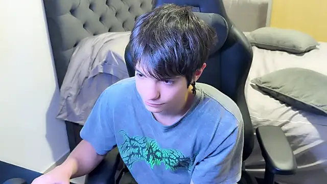 SasukeUhchiaa online show from February 27, 2025, 2:03 am