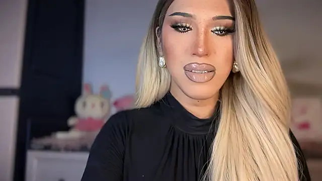 Ts glamxxxx online show from January 15, 2026, 1:09 am