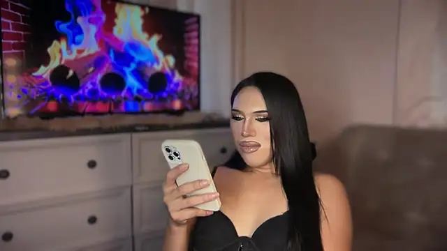 Ts glamxxxx online show from March 27, 2026, 8:26 am