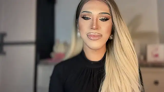 Ts glamxxxx online show from February 16, 2026, 2:10 am