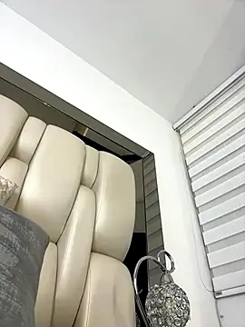 Snapshot of ALISSON_FOXXX1 chatting on October 13, 2025, 8:54 pm ALISSON FOXXX1 online show from October 13, 2025, 8:54 pm