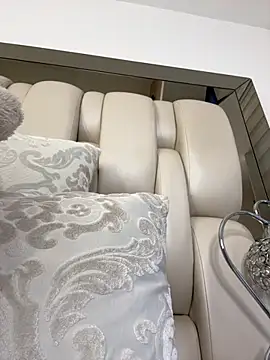 Snapshot of ALISSON_FOXXX1 chatting on November 29, 2025, 4:51 pm ALISSON FOXXX1 online show from November 29, 2025, 4:51 pm