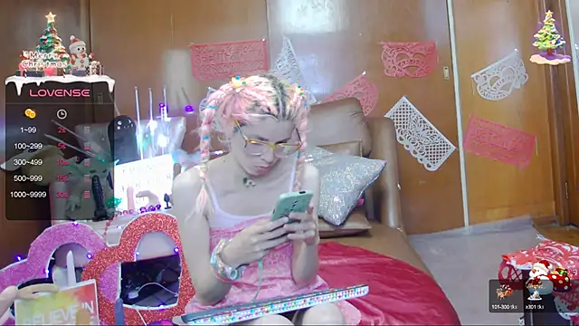 Skinygirl online show from February 5, 2025, 11:06 pm