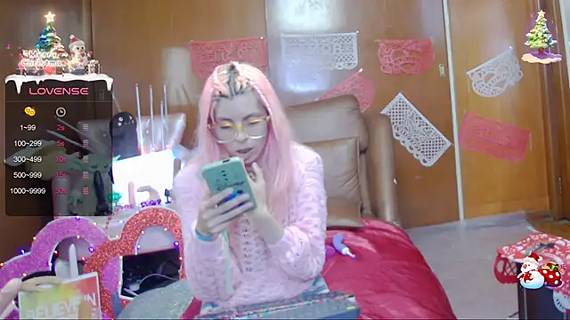 Skinygirl online show from February 5, 2025, 12:10 am