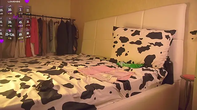 hrejsemnou online show from April 18, 2026, 8:27 am