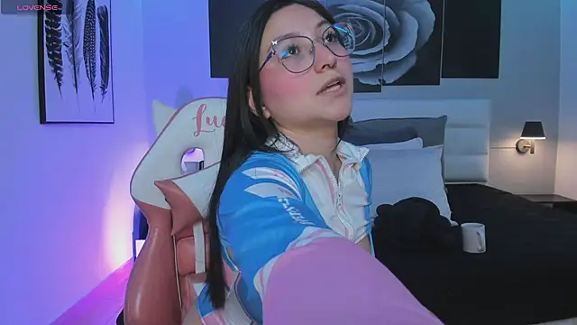 lucy neil online show from March 15, 2025, 7:05 pm