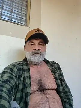 Snapshot of Peludo173317 chatting on July 15, 2026, 6:48 pm Peludo173317 online show from July 15, 2026, 6:48 pm