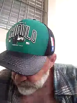 Peludo173317 online show from October 8, 2025, 1:12 pm