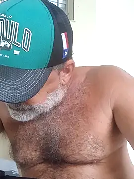 Snapshot of Peludo173317 chatting on February 7, 2026, 2:03 pm Peludo173317 online show from February 7, 2026, 2:03 pm