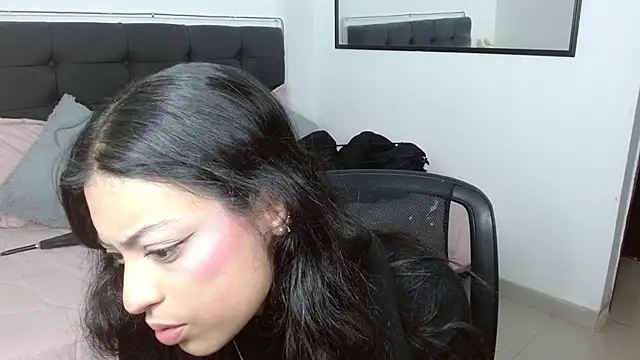 vaness weet online show from February 3, 2026, 8:58 pm