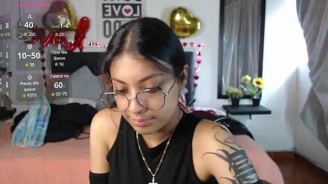 Snapshot of vaness_weet chatting on February 18, 2025, 7:30 pm vaness weet online show from February 18, 2025, 7:30 pm