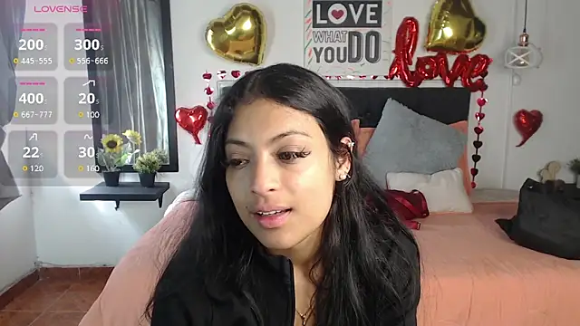 Snapshot of vaness_weet chatting on February 4, 2025, 7:11 pm vaness weet online show from February 4, 2025, 7:11 pm