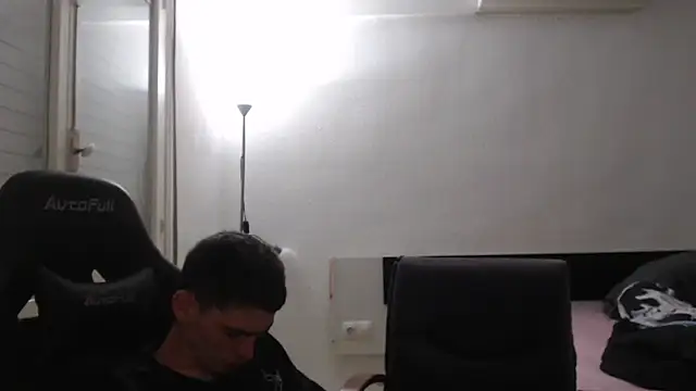 OnlySolovicio online show from October 29, 2025, 7:57 pm