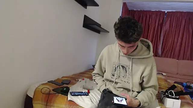 Snapshot of OnlySolovicio chatting on March 27, 2026, 8:32 pm OnlySolovicio online show from March 27, 2026, 8:32 pm