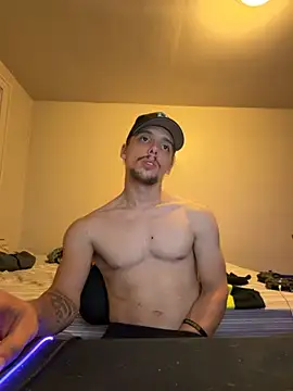 Snapshot of trippyski chatting on November 2, 2025, 6:18 am trippyski online show from November 2, 2025, 6:18 am