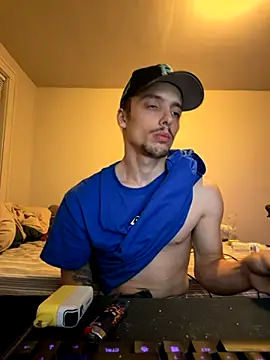 Snapshot of trippyski chatting on November 18, 2025, 1:54 am trippyski online show from November 18, 2025, 1:54 am