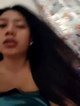 LOVENAYRA1 online show from March 27, 2026, 4:32 am