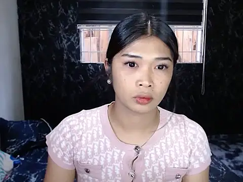 Maria-Moore online show from April 14, 2026, 9:47 am