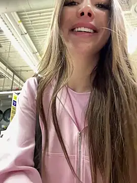 barbiehumpxxx online show from March 22, 2026, 9:49 pm