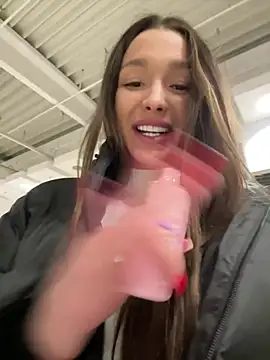 Snapshot of barbiehumpxxx chatting on March 2, 2025, 2:51 am barbiehumpxxx online show from March 2, 2025, 2:51 am