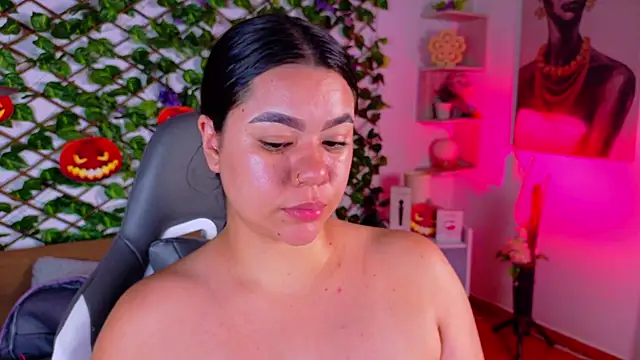 Snapshot of annie_barozzi chatting on October 13, 2025, 1:34 pm annie barozzi online show from October 13, 2025, 1:34 pm