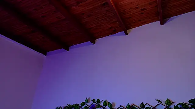 Snapshot of annie_barozzi chatting on October 10, 2025, 1:34 pm annie barozzi online show from October 10, 2025, 1:34 pm