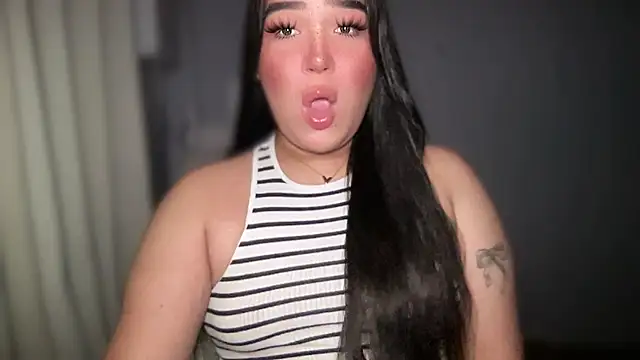 MissCataleyaxxx online show from November 6, 2025, 11:42 pm