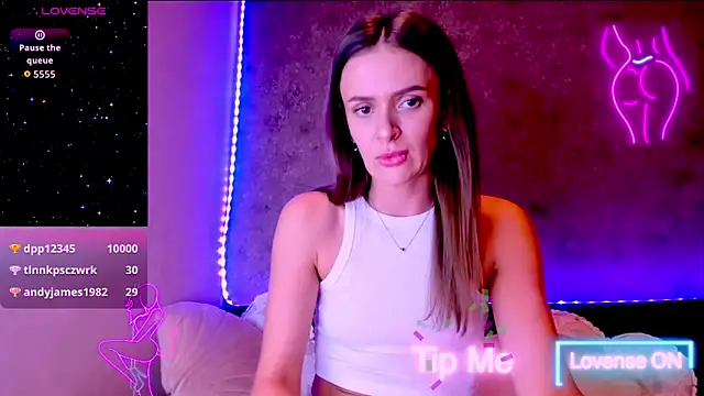 Snapshot of madina_taher chatting on February 24, 2026, 10:27 am madina taher online show from February 24, 2026, 10:27 am