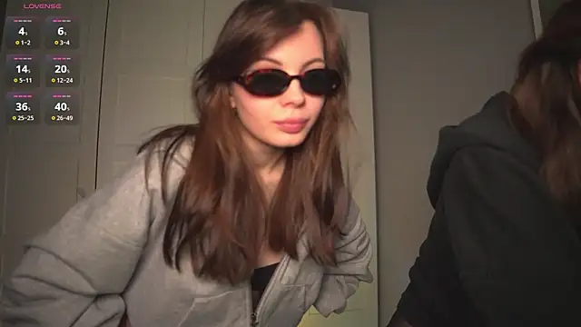 Snapshot of -JuicyMolly- chatting on April 23, 2026, 5:03 pm -JuicyMolly- online show from April 23, 2026, 5:03 pm