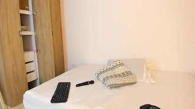 NAMIMAYERS2 online show from April 27, 2026, 11:03 pm