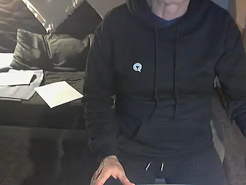 Snapshot of kiam471 chatting on February 12, 2025, 6:51 pm kiam471 online show from February 12, 2025, 6:51 pm