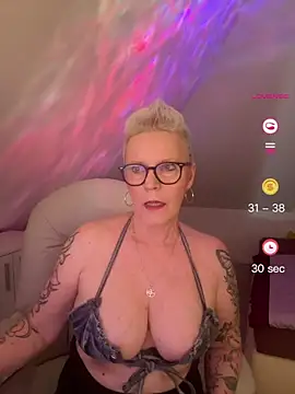 Snapshot of German_Milf chatting on May 22, 2026, 12:58 pm German Milf online show from May 22, 2026, 12:58 pm