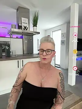 Snapshot of German_Milf chatting on May 9, 2026, 1:03 pm German Milf online show from May 9, 2026, 1:03 pm
