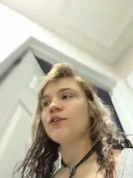 Cutiepiespanks online show from February 6, 2026, 3:57 am