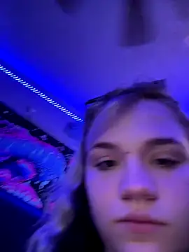 Snapshot of Cutiepiespanks chatting on November 8, 2025, 7:39 pm Cutiepiespanks online show from November 8, 2025, 7:39 pm