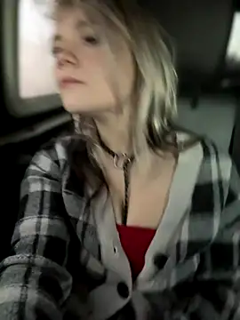 Snapshot of Cutiepiespanks chatting on November 19, 2025, 8:53 pm Cutiepiespanks online show from November 19, 2025, 8:53 pm