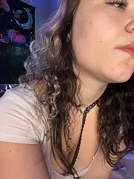 Snapshot of Cutiepiespanks chatting on November 13, 2025, 9:30 pm Cutiepiespanks online show from November 13, 2025, 9:30 pm