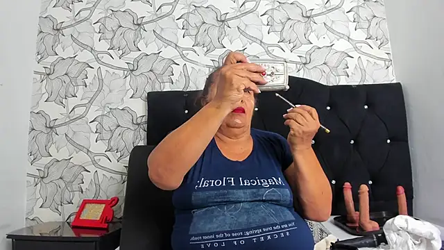 Keira Lennox online show from January 10, 2026, 12:11 pm