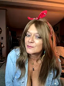 cowgirlc online show from October 28, 2025, 2:56 am