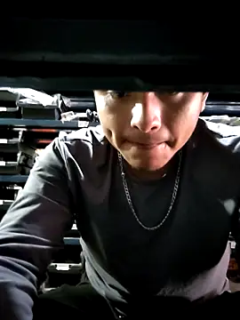 000002m online show from November 4, 2025, 3:38 pm