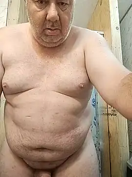 lawndad79 online show from December 2, 2025, 4:58 am