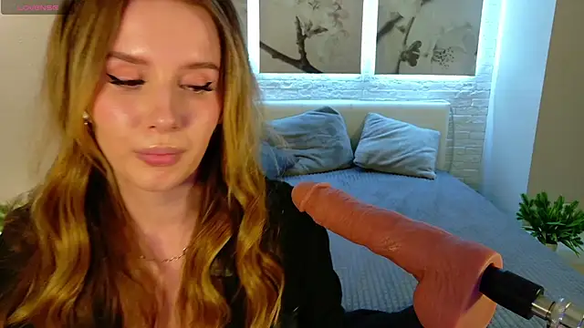 Betty June online show from April 18, 2026, 8:42 pm