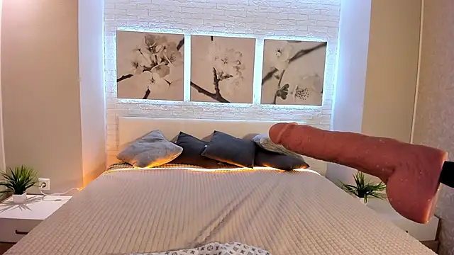 Betty June online show from November 22, 2025, 8:29 pm