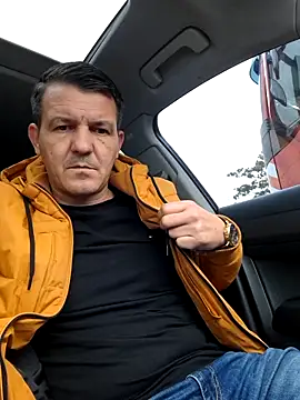 Snapshot of Hakocity2200 chatting on November 12, 2025, 10:08 am Hakocity2200 online show from November 12, 2025, 10:08 am