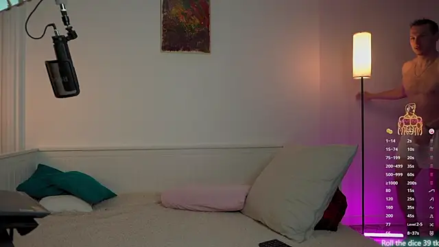 VIktorSecret online show from May 22, 2026, 5:16 am