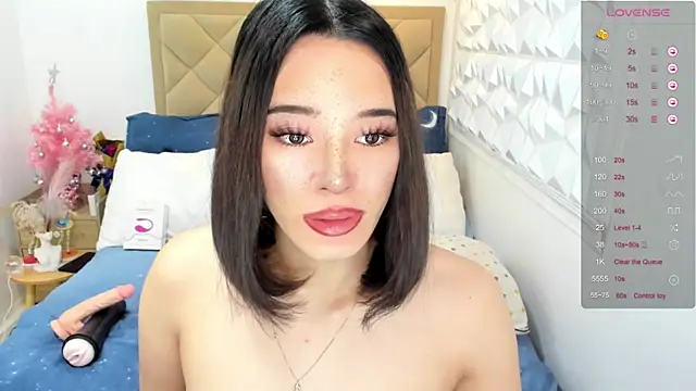 Snapshot of TsHeartXxx chatting on January 12, 2026, 6:53 am TsHeartXxx online show from January 12, 2026, 6:53 am