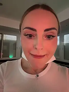 EmaSalis online show from February 20, 2026, 12:07 pm