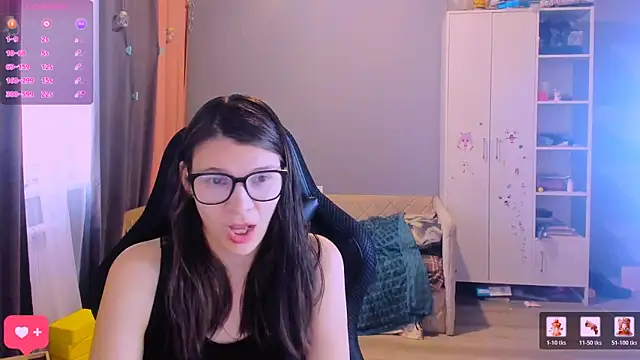 MollyLollipop online show from March 22, 2026, 11:56 am